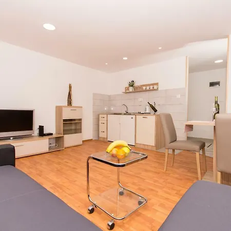 House Close To Aci Marina Apartament Split