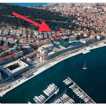 House Close To Aci Marina Apartament